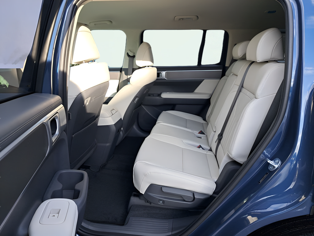 New 2026 Hyundai Santa Fe SEL AWD/4WD image 12