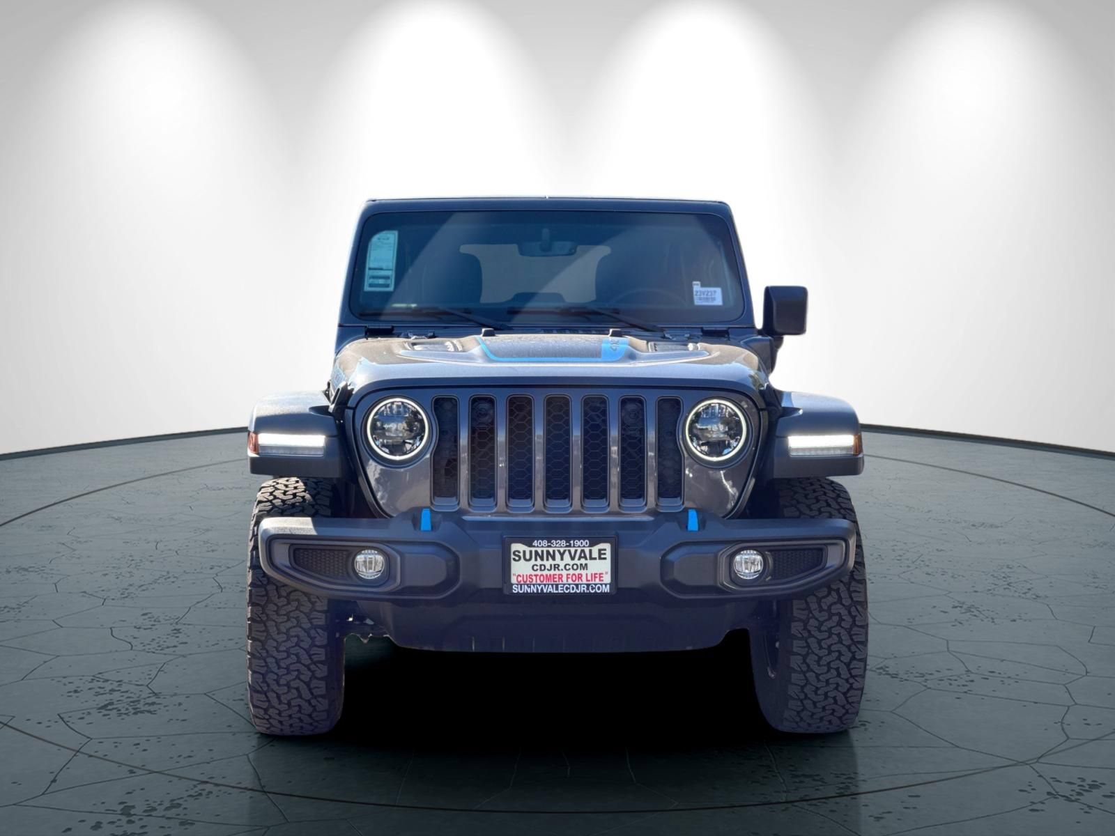 New 2023 Jeep Wrangler Unlimited Rubicon 4xe w/ Cold Weather Group AWD/4WD image 9