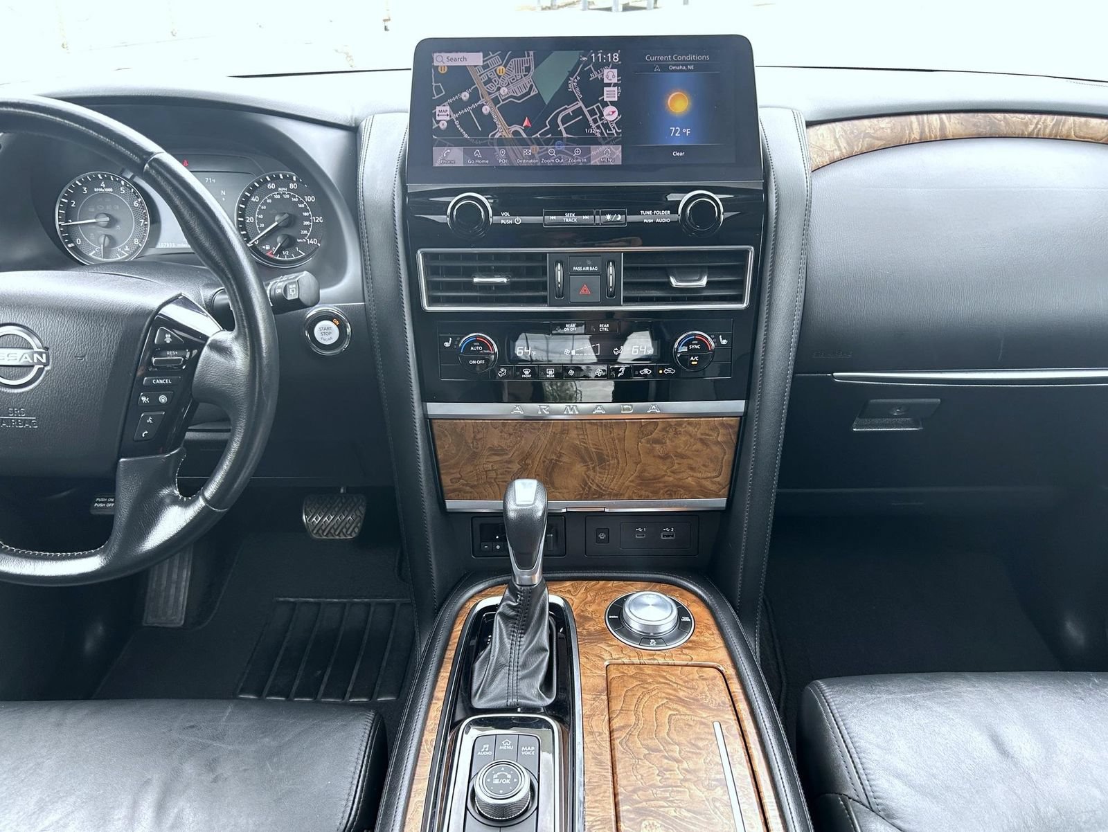 Used 2021 Nissan Armada SL w/ Captain's Chairs Package AWD/4WD image 12