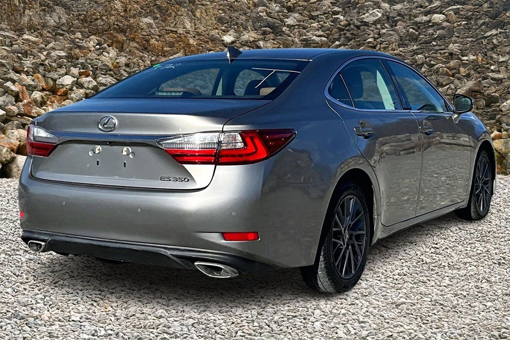 Used 2018 Lexus ES 350 image 2