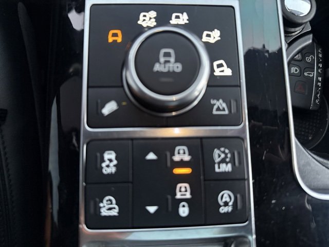 Used 2017 Land Rover Range Rover Supercharged image 28