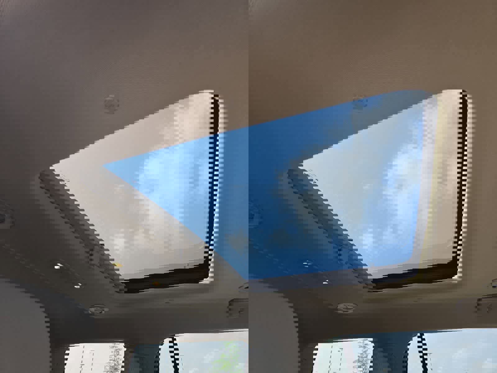 Used 2018 GMC Acadia Denali w/ Technology Package image 21