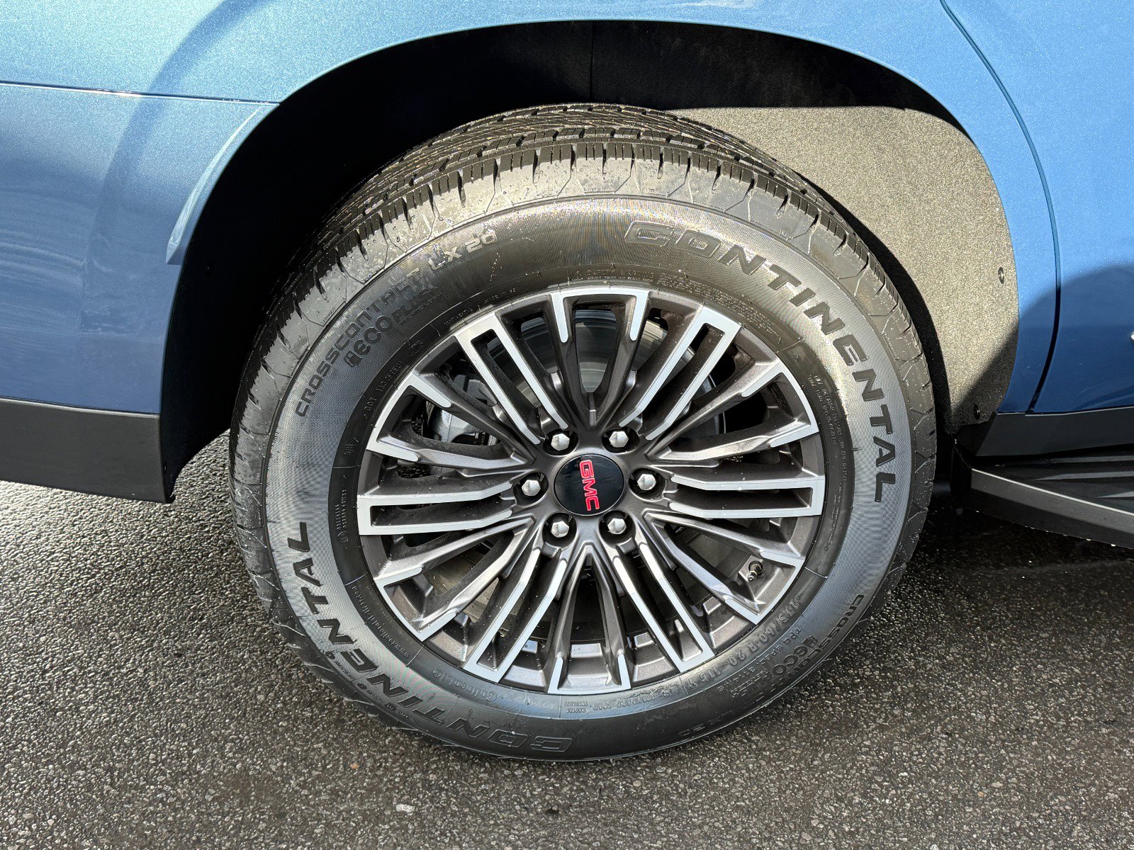 New 2026 GMC Yukon Elevation image 11