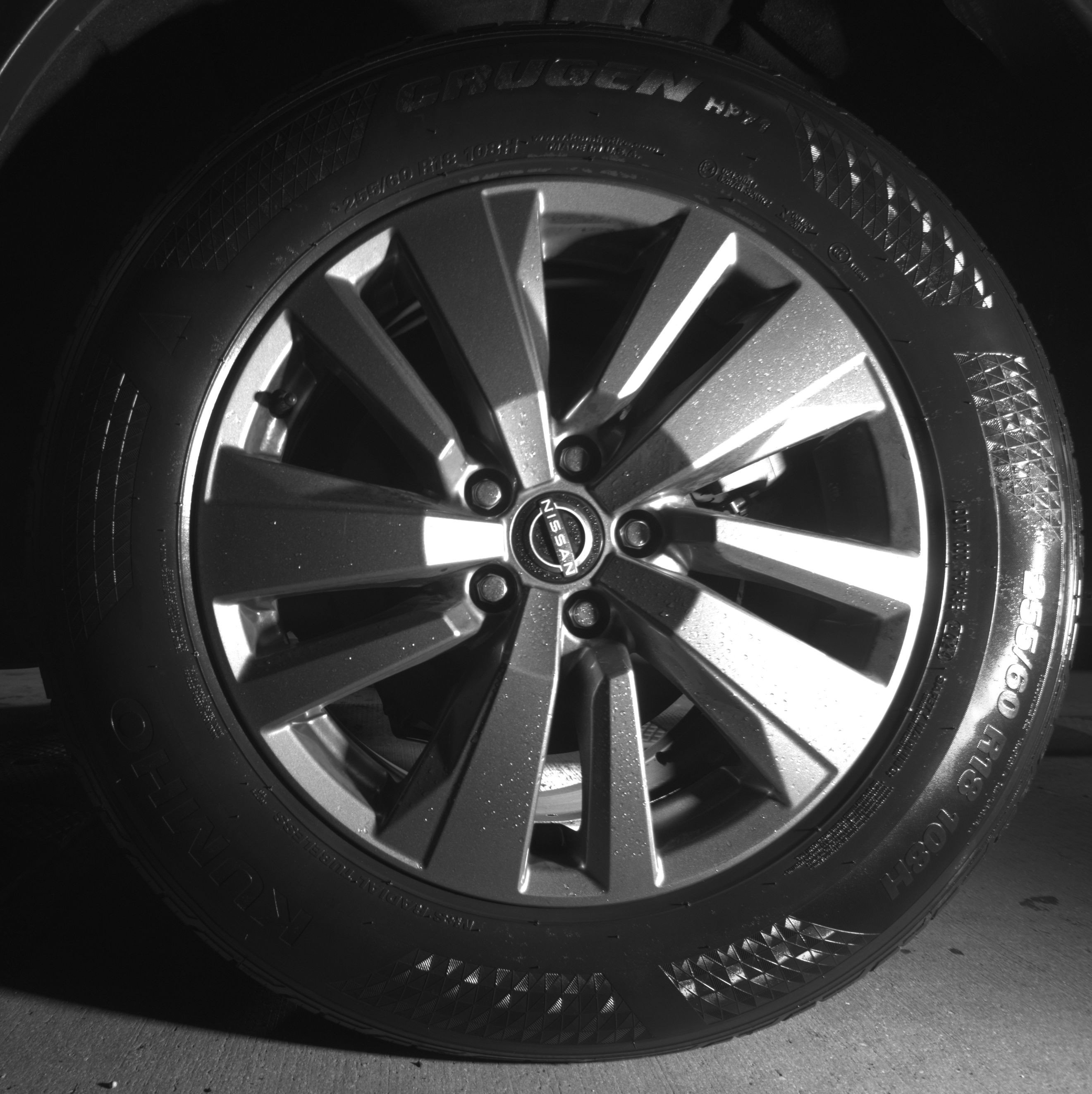 Used 2025 Nissan Pathfinder SV image 14