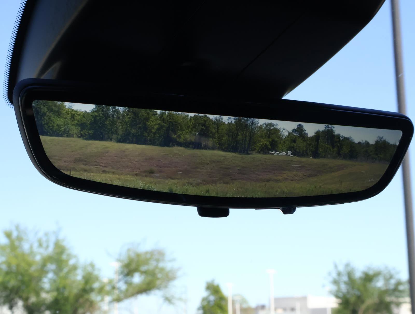 Used 2025 Chevrolet Silverado 3500 LTZ w/ LTZ Texas Edition image 32