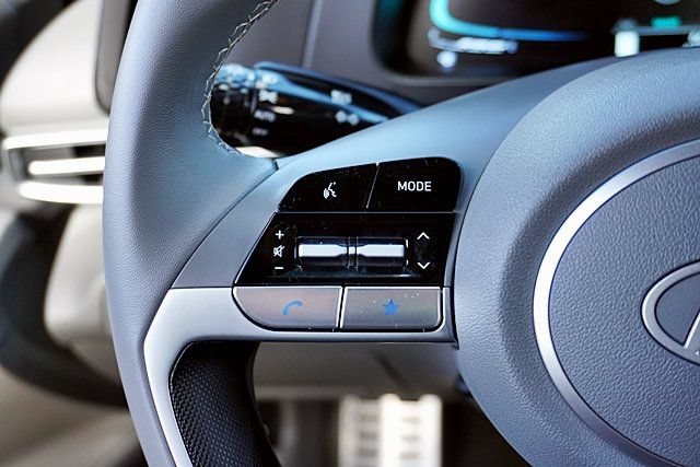Certified 2026 Hyundai Elantra Sport FWD image 31
