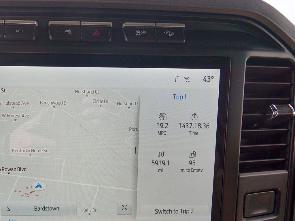 Used 2021 Ford F150 Lariat AWD/4WD image 32