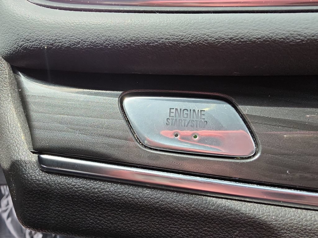 Certified 2023 Buick Enclave Essence FWD image 30