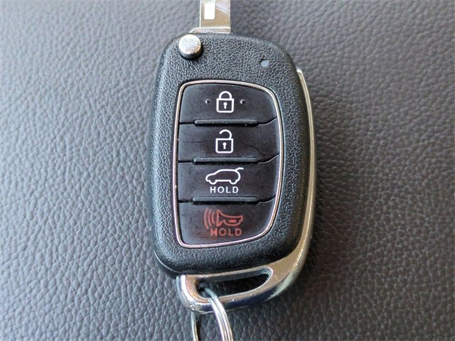 Used 2018 Hyundai Santa Fe Sport image 26