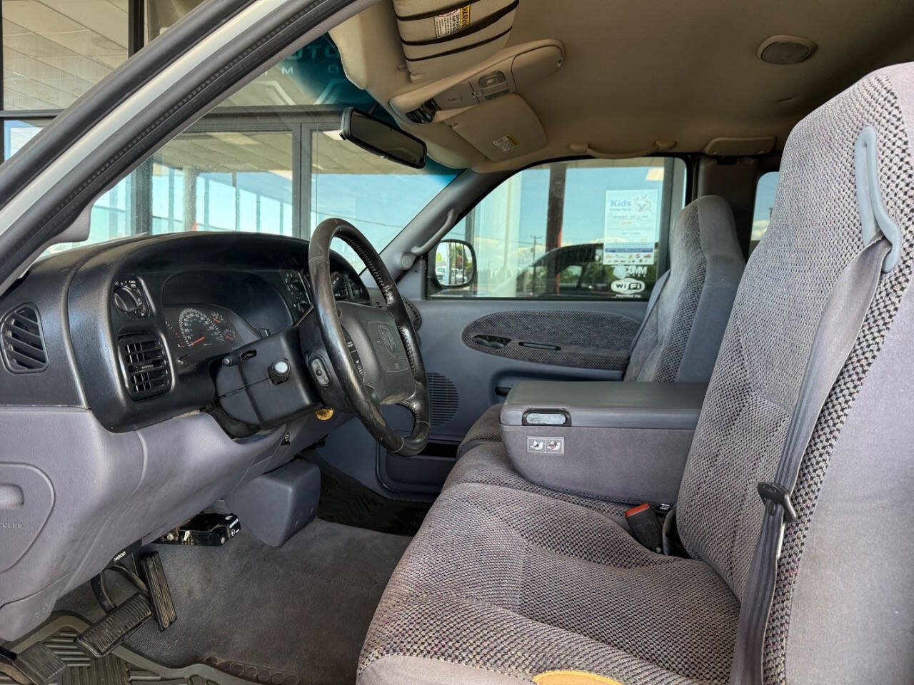 Used 2000 Dodge Ram 2500 Truck 2WD Quad Cab image 7