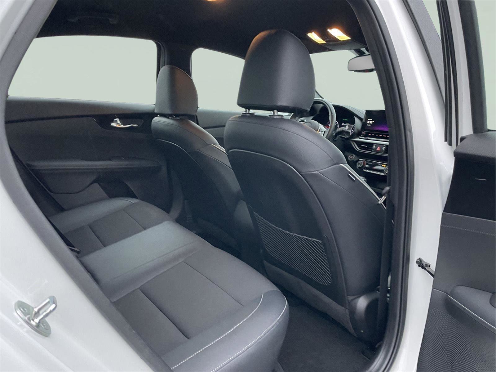 Used 2023 Kia Forte GT-Line image 17