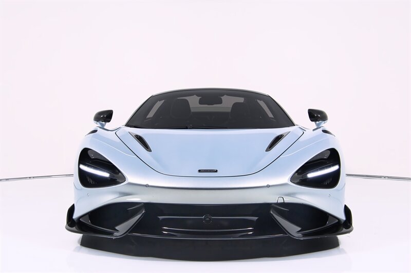 Used 2022 McLaren 765LT RWD image 3