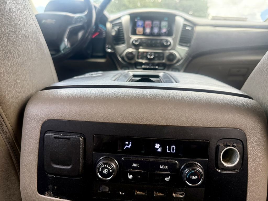 Used 2017 Chevrolet Suburban Premier image 31