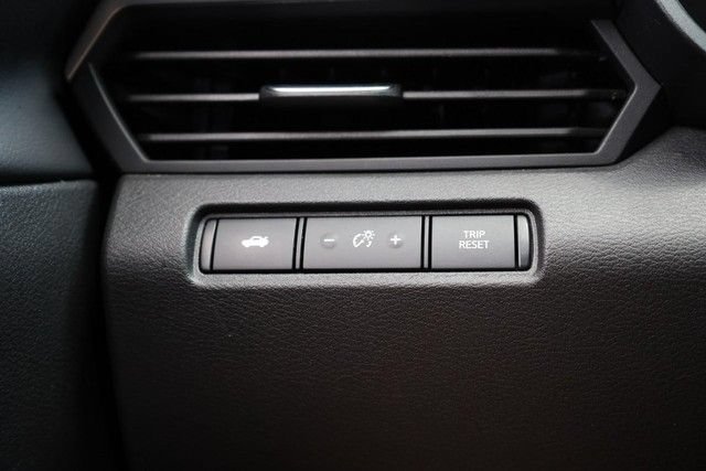 Certified 2025 Nissan Altima 2.5 SV FWD image 18