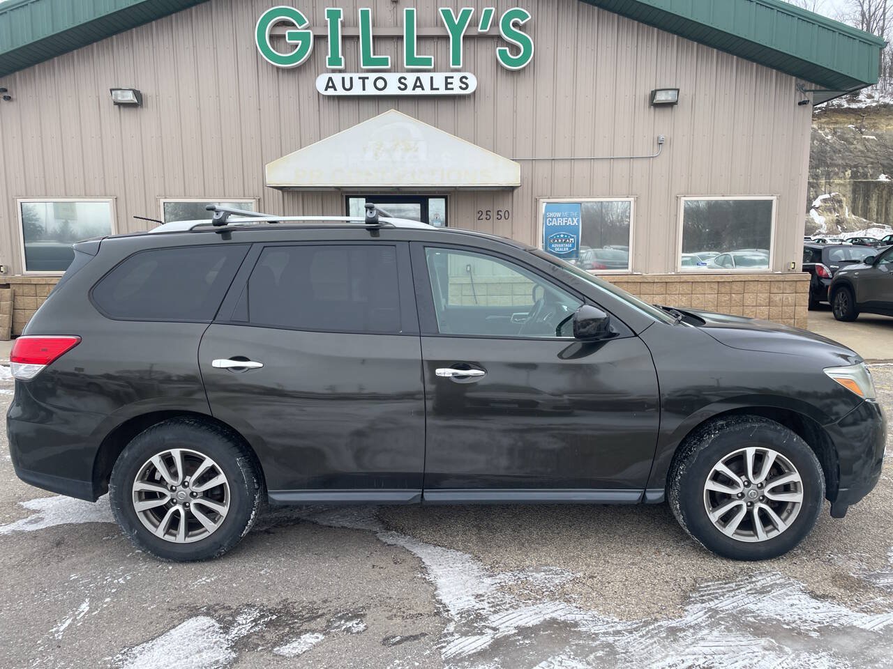 Used 2015 Nissan Pathfinder SV AWD/4WD image 2