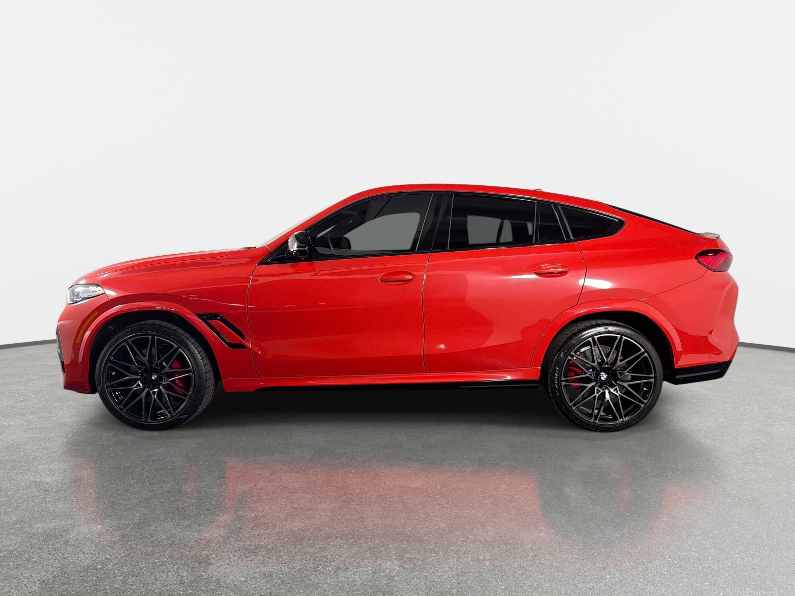 Used 2025 BMW X6 M Competition w/ Executive Package AWD/4WD image 6
