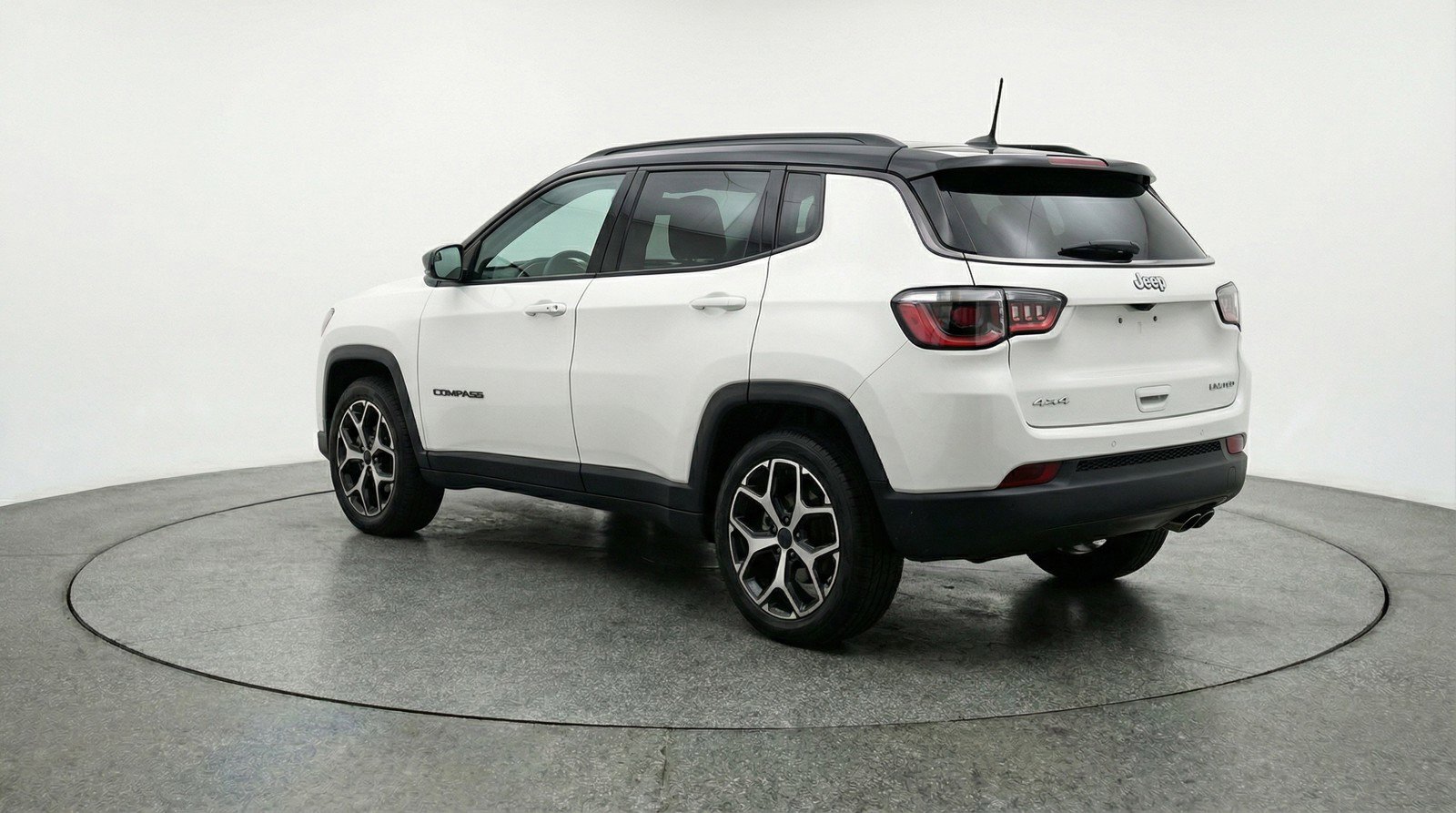 Used 2025 Jeep Compass Limited AWD/4WD image 6