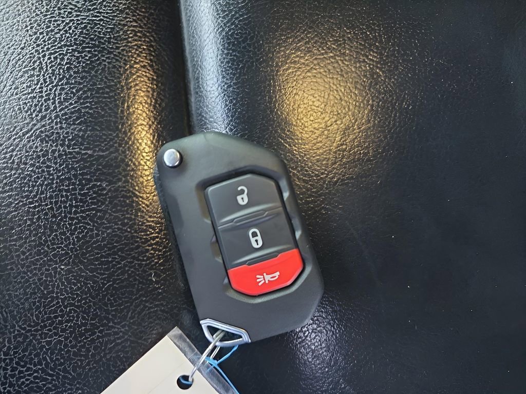 Used 2020 Jeep Wrangler Unlimited Rubicon AWD/4WD image 39