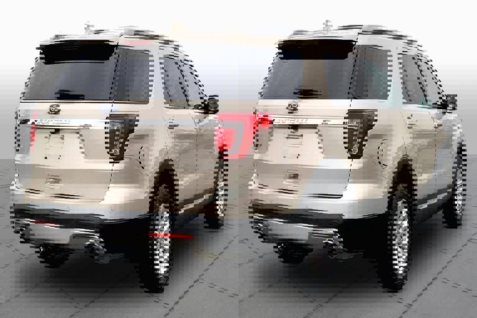 Used 2017 Ford Explorer XLT w/ Equipment Group 202A FWD image 13