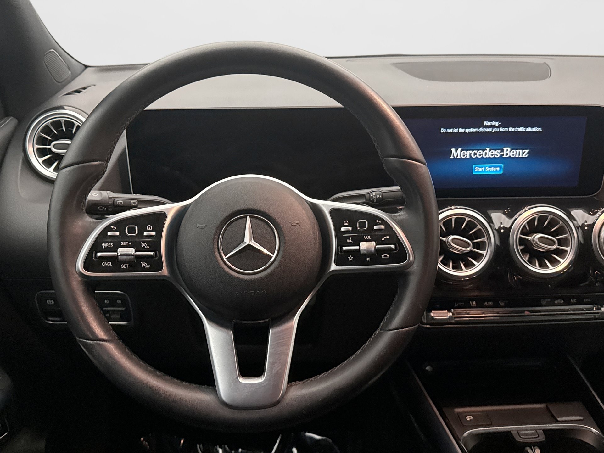 Used 2021 Mercedes-Benz GLA 250 4MATIC image 12