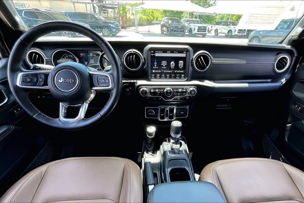 Used 2021 Jeep Wrangler Unlimited Sahara w/ Cold Weather Group AWD/4WD image 19