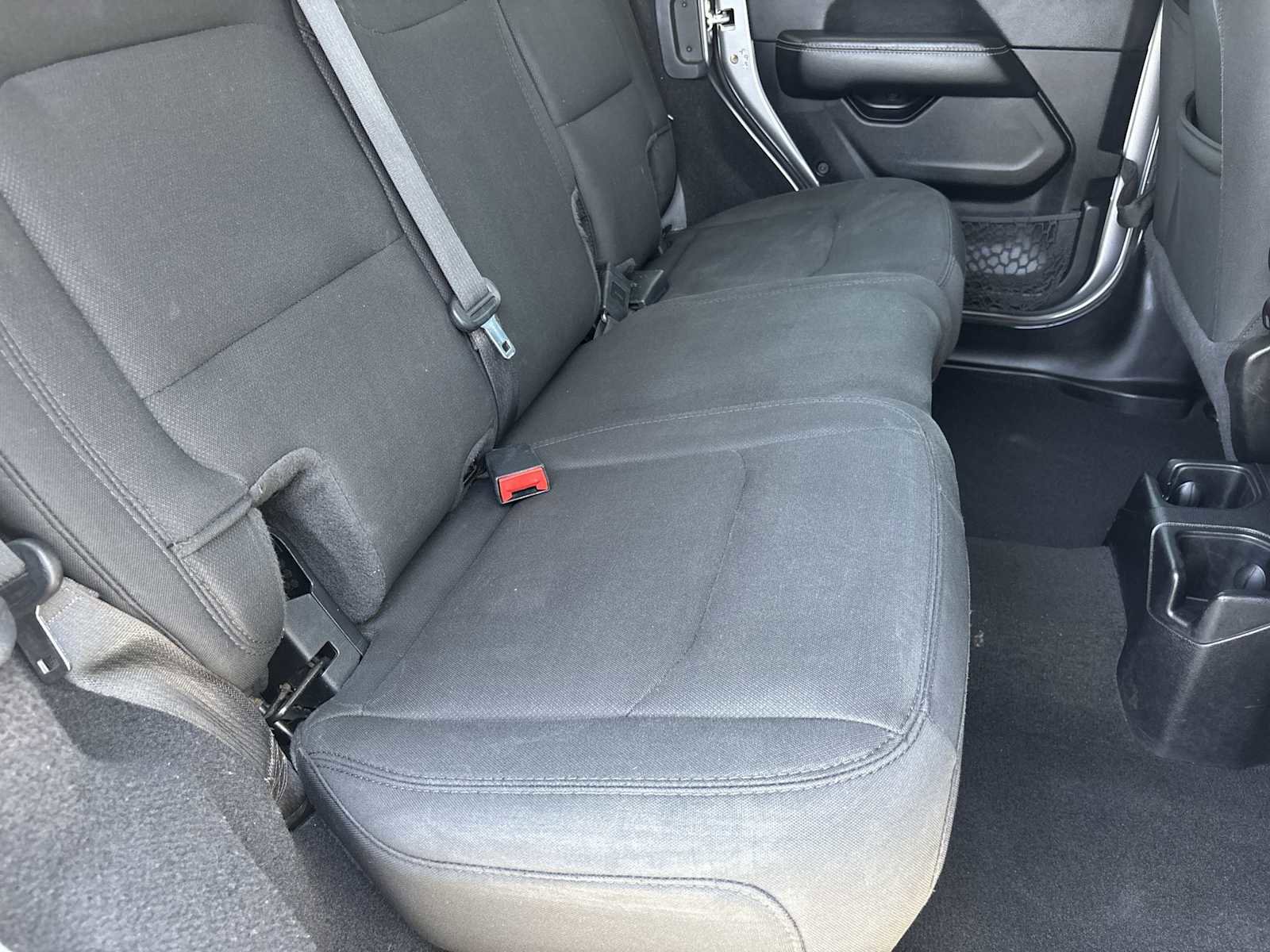 Used 2020 Jeep Wrangler Unlimited Sahara AWD/4WD image 17