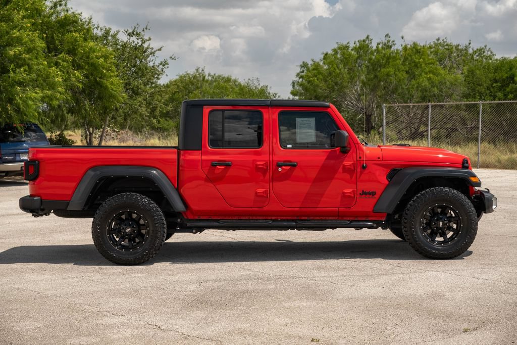 Used 2023 Jeep Gladiator Sport AWD/4WD image 9