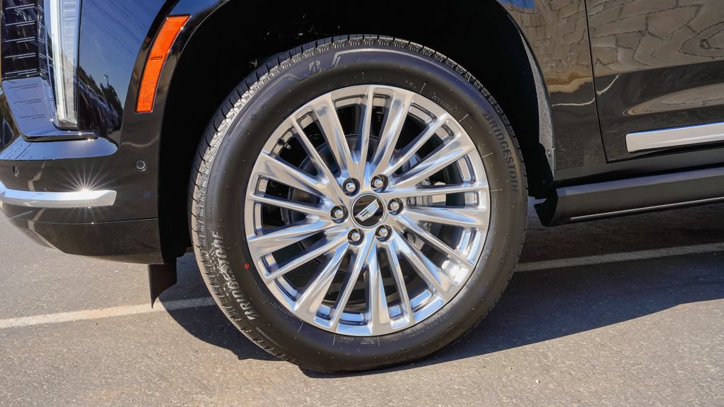 New 2026 Cadillac Escalade Luxury AWD/4WD image 7