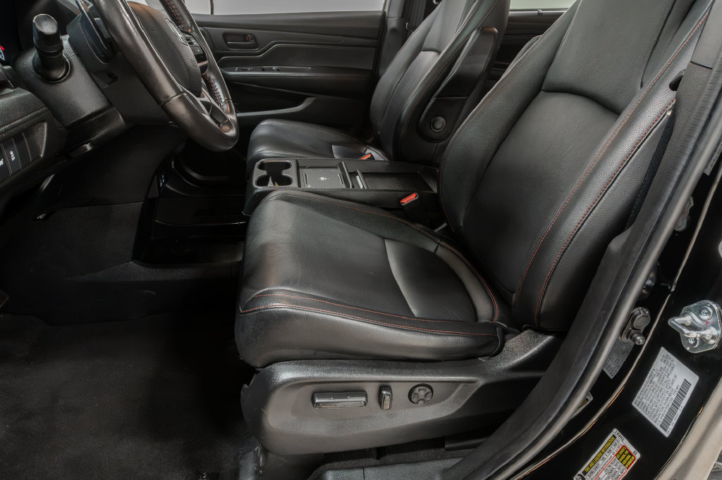 Used 2025 Honda Odyssey Sport-L image 11