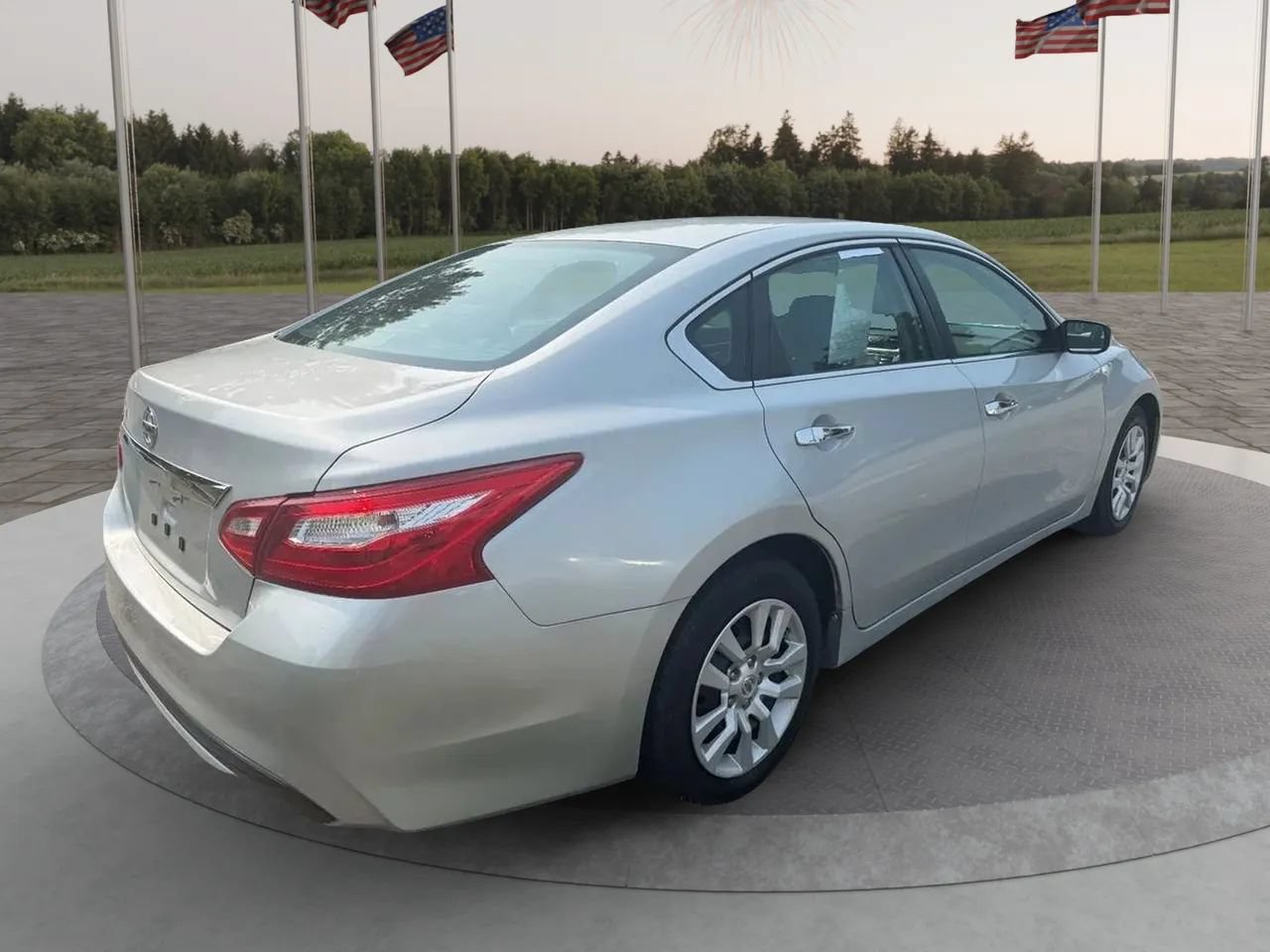 Used 2017 Nissan Altima 2.5 S w/ Power Driver Seat Package FWD image 5