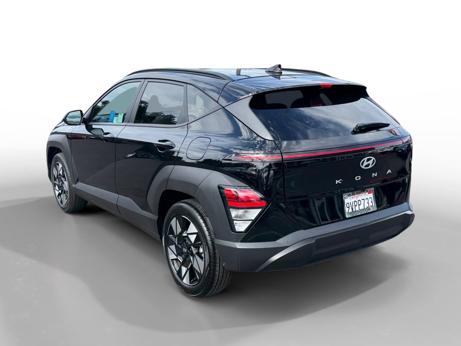 Certified 2025 Hyundai Kona SEL FWD image 3