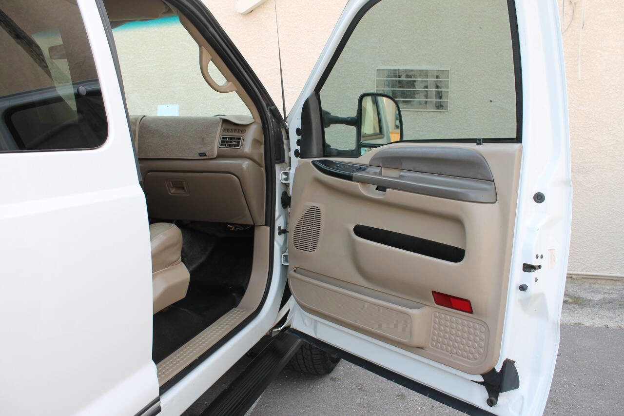 Used 2000 Ford F250 XLT image 31