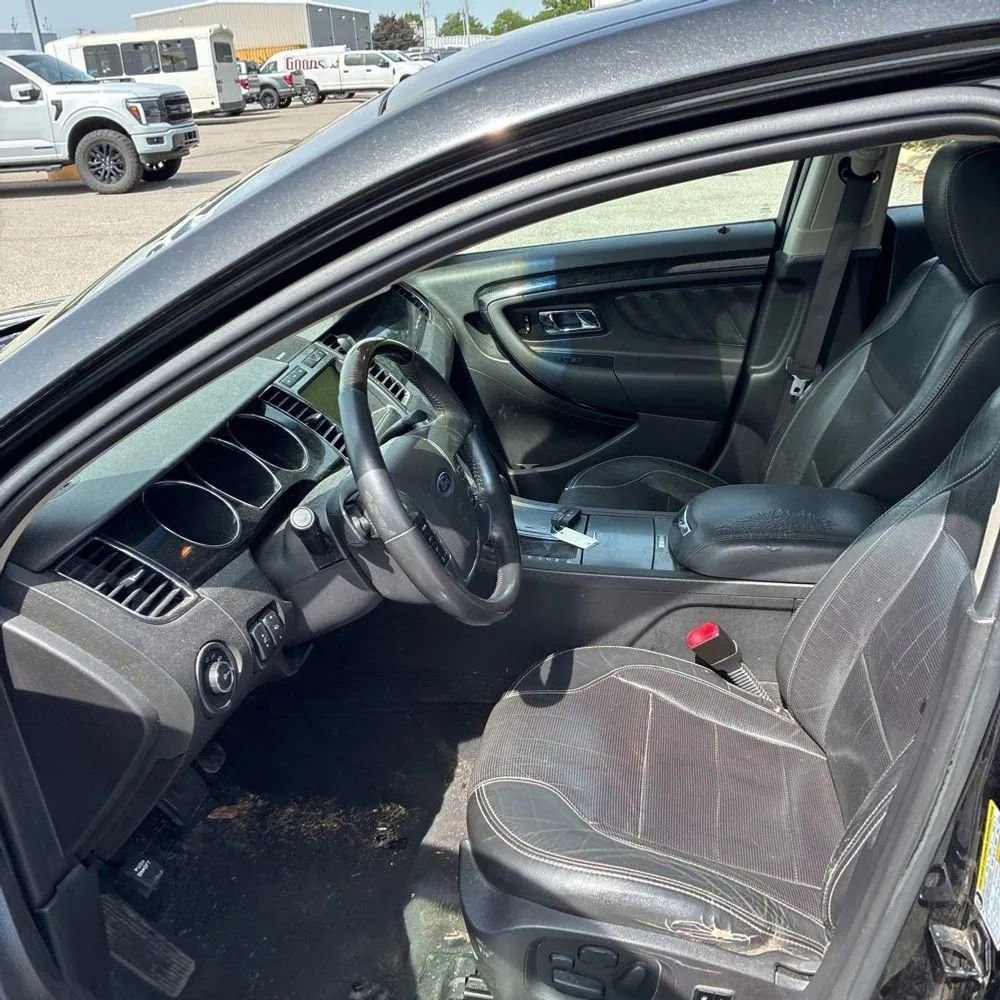 Used 2010 Ford Taurus Limited AWD/4WD image 21