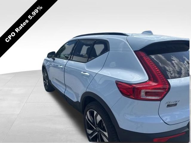 Certified 2024 Volvo XC40 B5 Plus w/ Climate Package AWD/4WD image 14