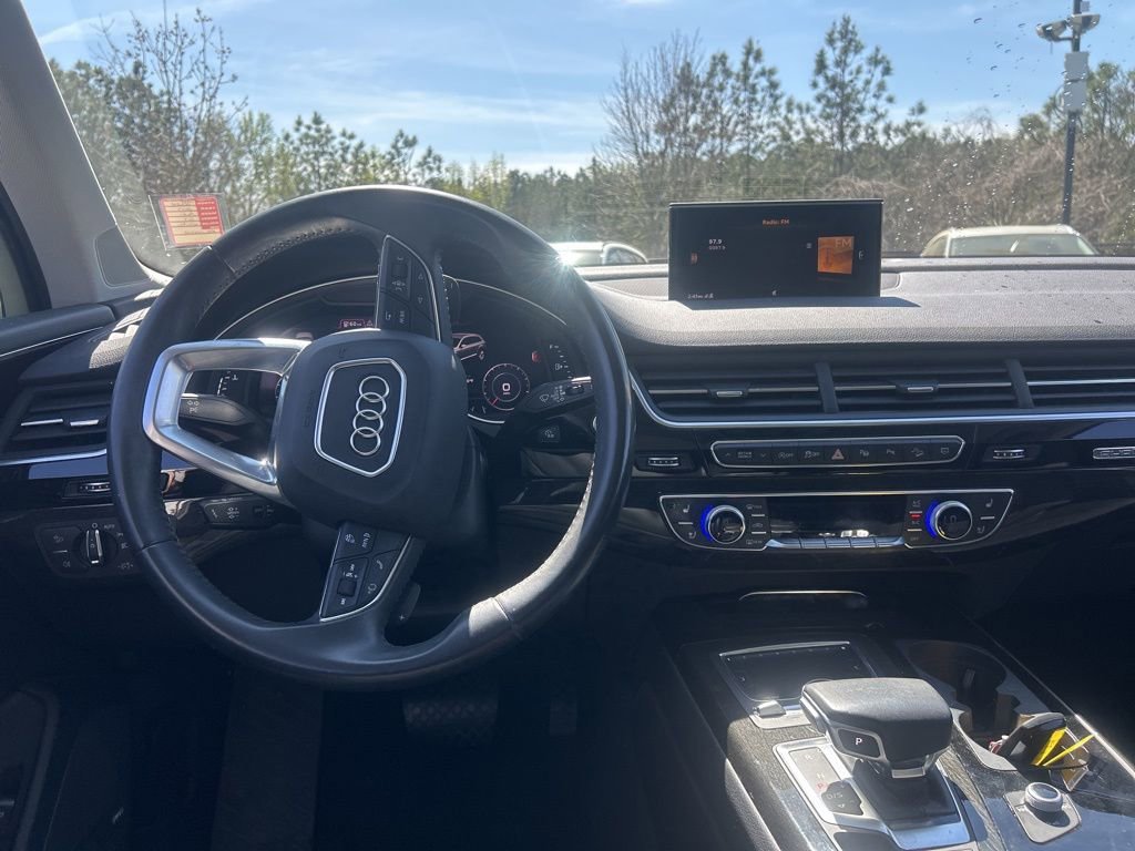 Used 2019 Audi Q7 3.0T Prestige image 8