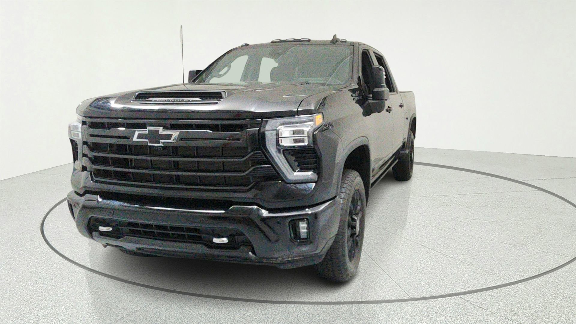 Used 2025 Chevrolet Silverado 2500 High Country w/ Midnight Edition AWD/4WD image 8