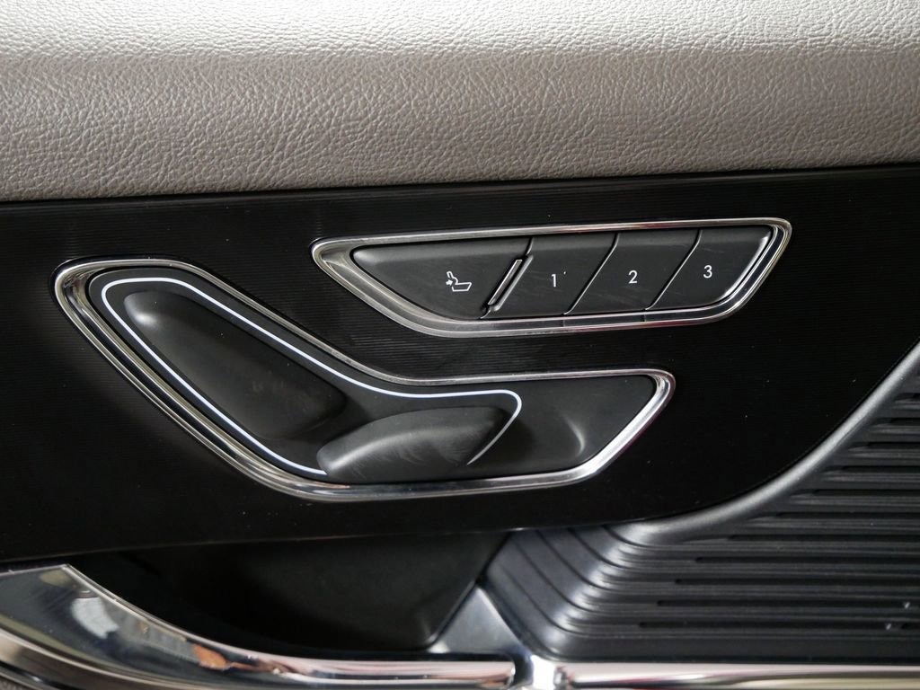 Used 2020 Lincoln Corsair AWD w/ Equipment Group 101A image 17