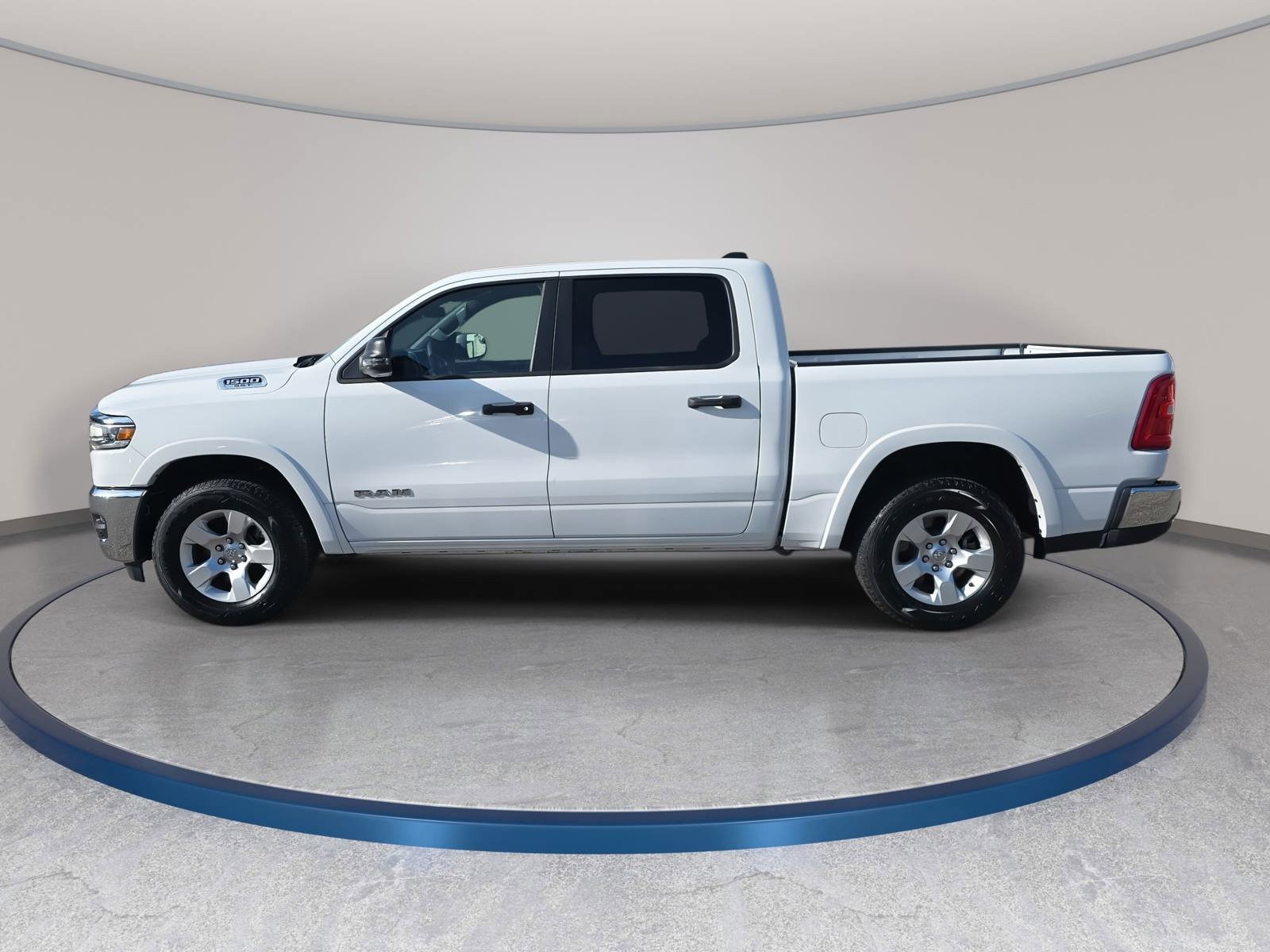 Used 2025 RAM 1500 Big Horn AWD/4WD image 8