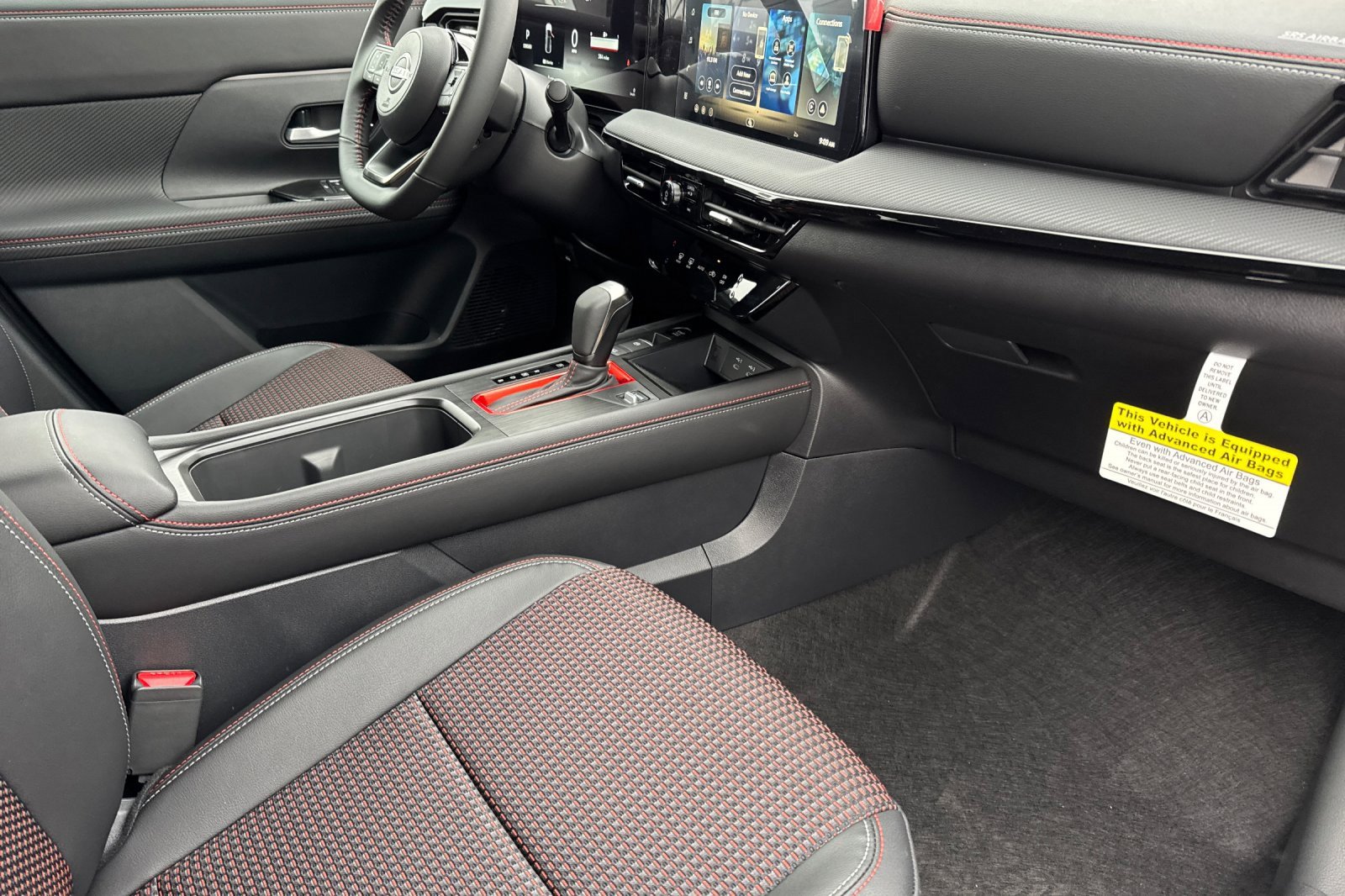 New 2026 Nissan Kicks SR image 13