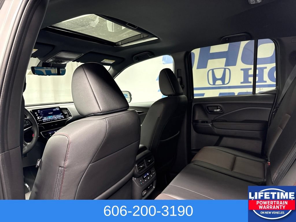 New 2026 Honda Ridgeline Black Edition image 16