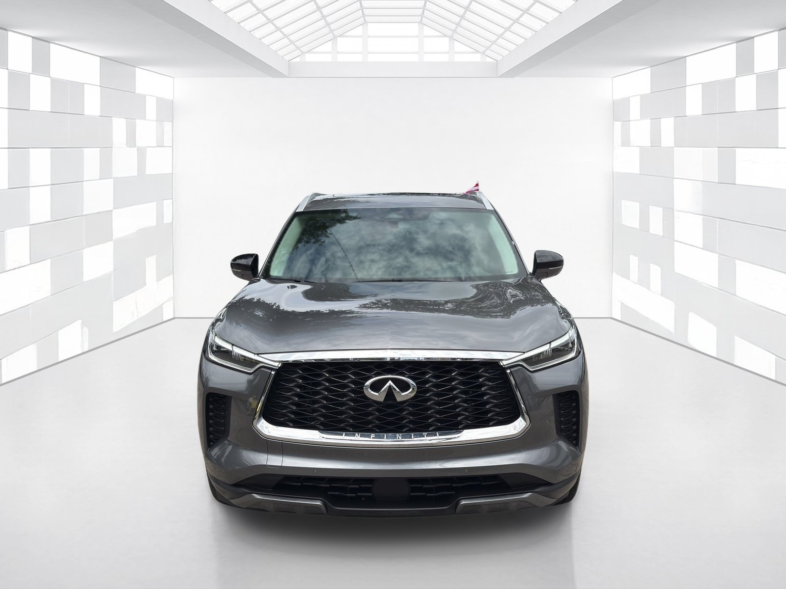 Used 2022 INFINITI QX60 Luxe w/ Cargo Package FWD image 2