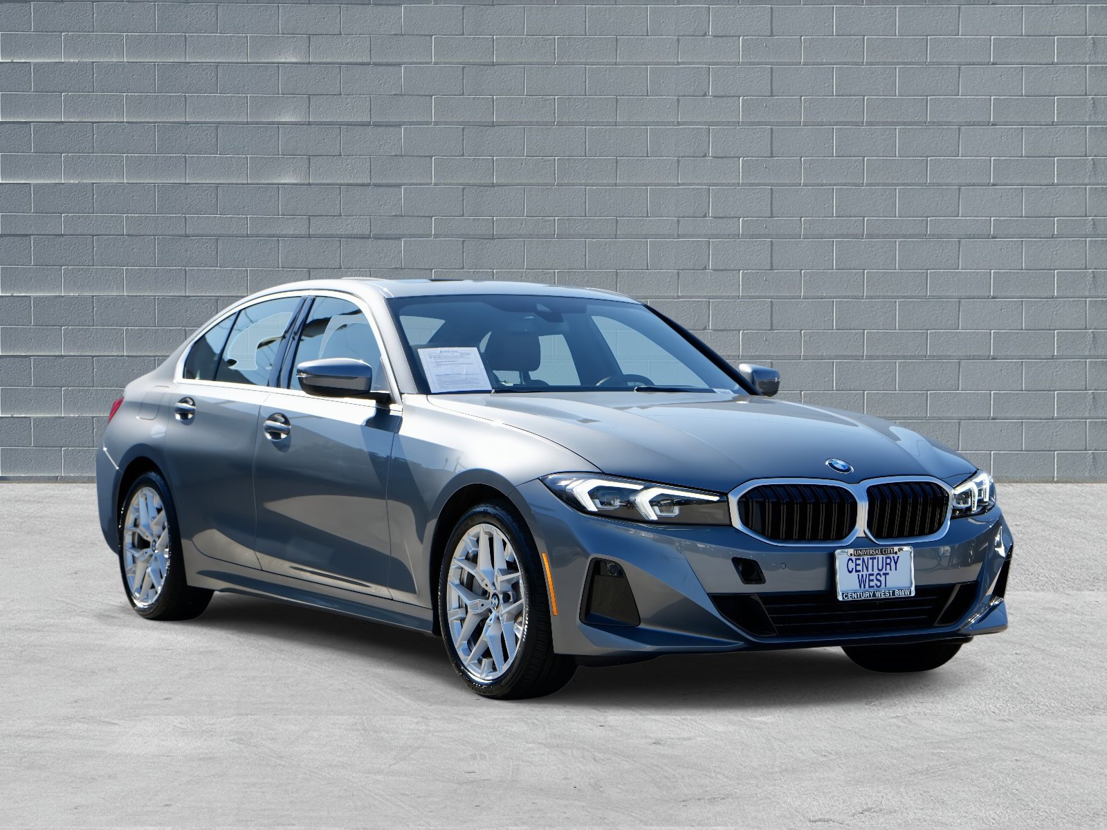 Used 2025 BMW 330i Sedan w/ M Sport Package RWD image 1