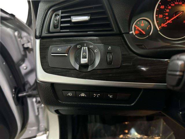 Used 2014 BMW 550i xDrive Sedan AWD/4WD image 19