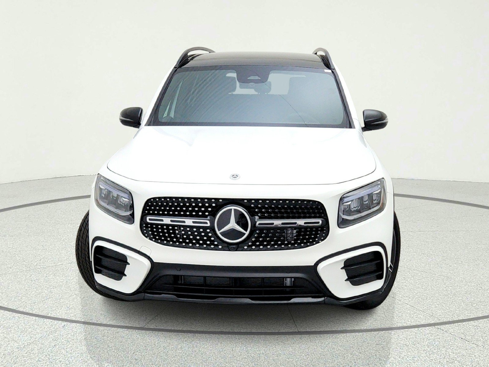 New 2026 Mercedes-Benz GLB 250 image 3