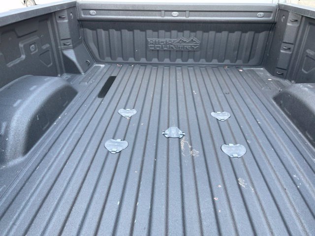 Used 2024 Chevrolet Silverado 3500 High Country w/ High Country Premium Package AWD/4WD image 17