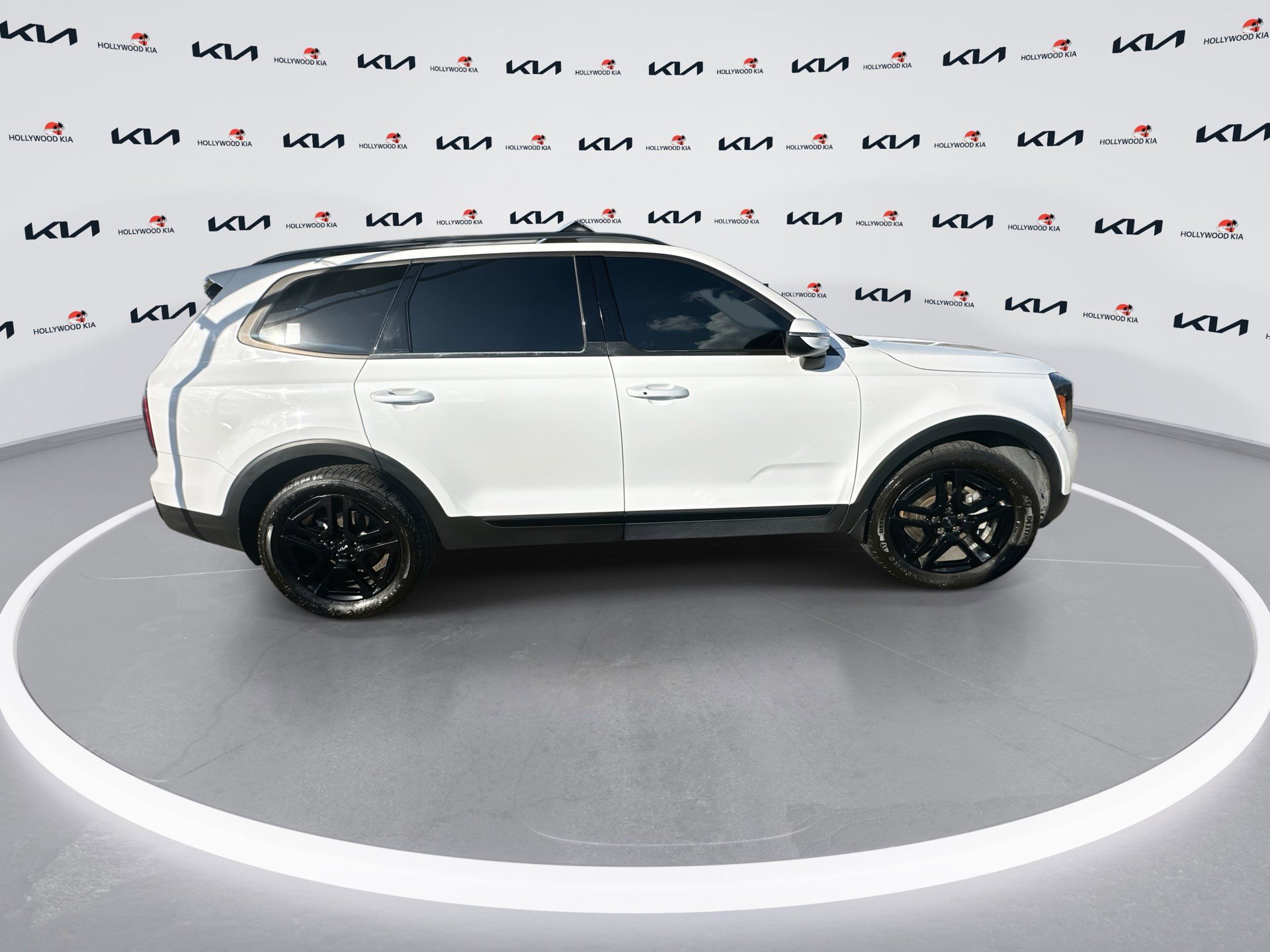 Certified 2024 Kia Telluride EX X-Line image 9