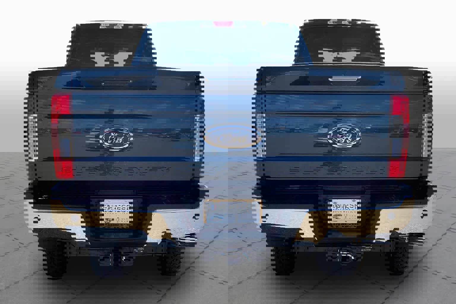 Used 2018 Ford F250 XLT w/ XLT Premium Package image 4