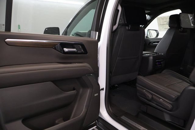 New 2026 Chevrolet Suburban High Country AWD/4WD image 34