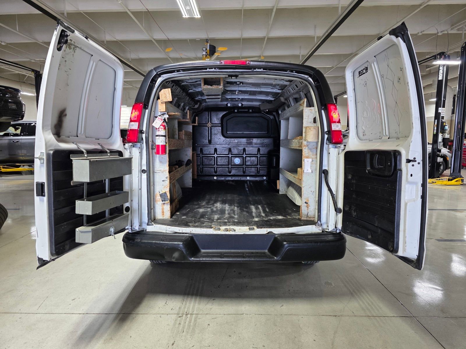 Used 2021 Chevrolet Express 2500 w/ Driver Convenience Package image 14