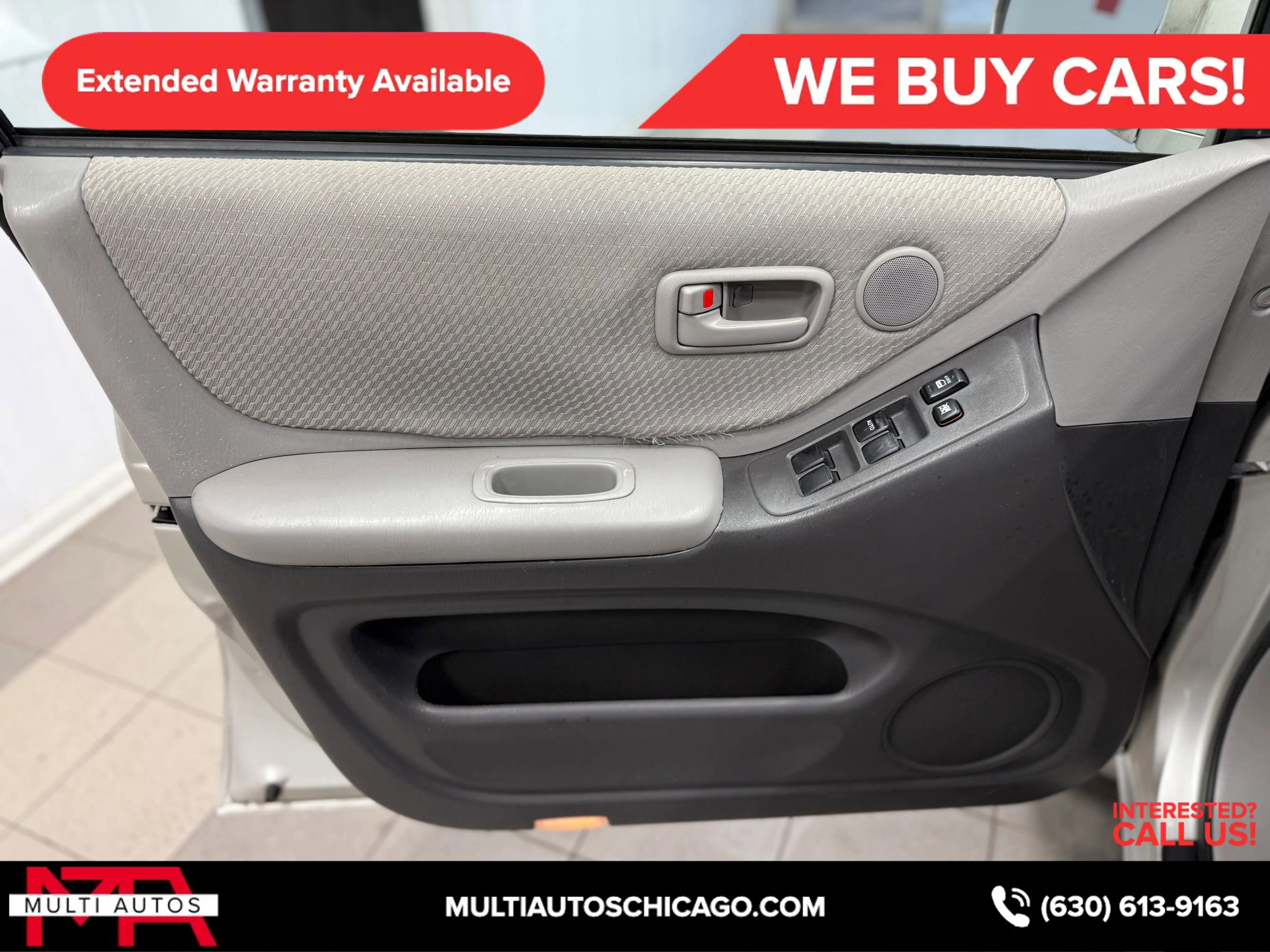 Used 2005 Toyota Highlander 2WD V6 w/ 3rd Row image 32